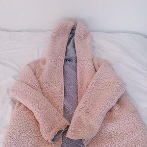 URBAN OUTFITTERS TEDDY BEAR JACKET